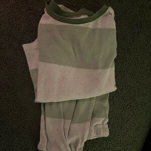 The Honest Company Green and Cream Kids Pajama Set